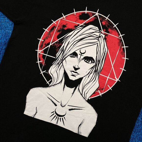 In This Moment Half God Half Devil Ritual NuMetal Band Tee L - Picture 4 of 4